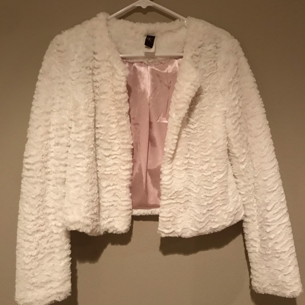 Crop Faux Fur Jacket size small